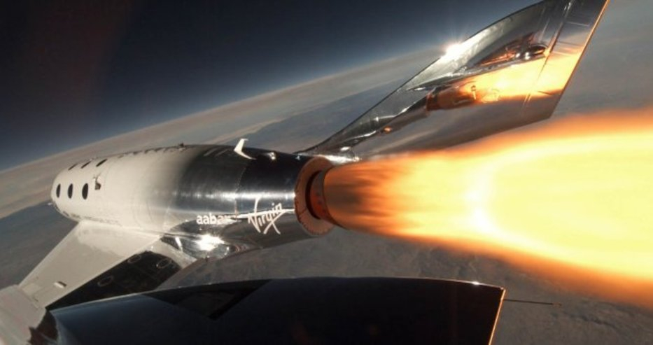 Космическият самолет Virgin Galactic достигна космическото пространство