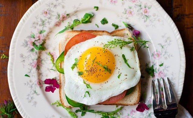 15 храни, които имат повече протеин, отколкото едно яйце (СНИМКИ)
