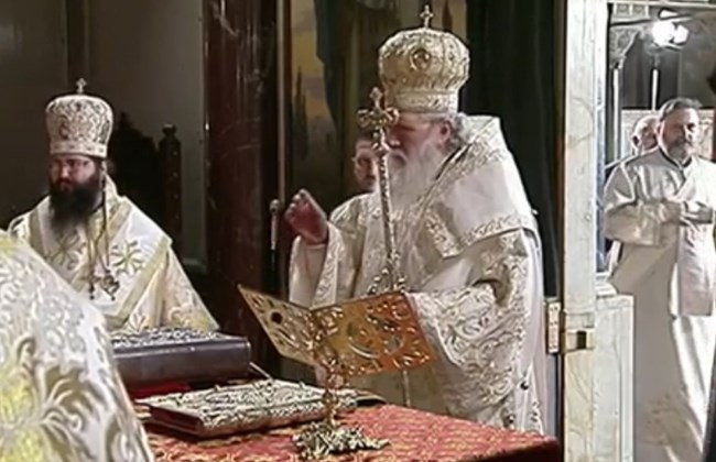 Гледай НА ЖИВО празничната служба за Рождество Христово в "Св.Александър Невски"