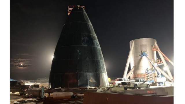 Звездолетът на бъдещето: Илон Мъск публикува СНИМКА на SpaceX Starship
