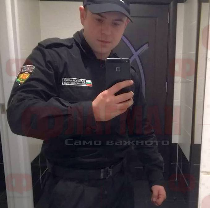 Млад военнослужещ сътвори зрелищна катастрофа с лъскавото си БМВ в Бургас (СНИМКИ)