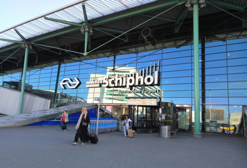 Извънредна ситуация на главното летището в Холандия