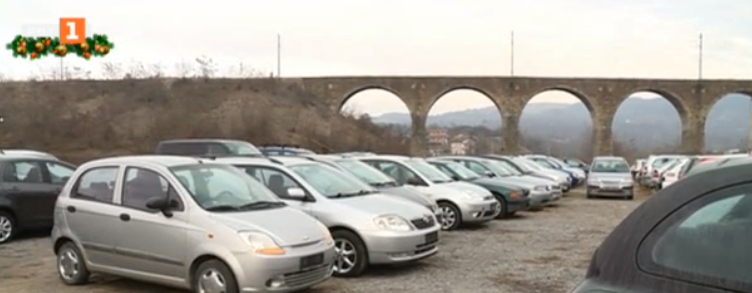 Надуват изкуствено цените на автомобили, собствениците на автокъщи в Дупница притеснени