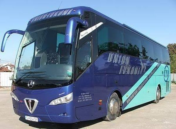 Жесток скандал с автобус на "Юнион Ивкони" за Франция! Пътници блокирани 17 часа на бензиностанция без парно, зъзнат деца и инвалиди! 
