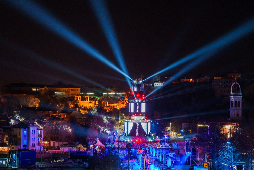 "Пловдив 2019" отговори на Слави за цената на сцената и откриващото събитие