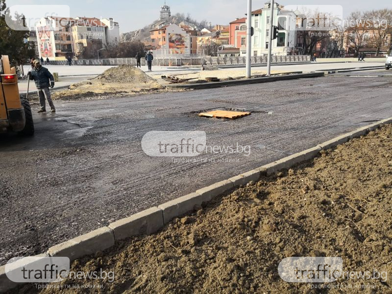 След откриването на Пловдив 2019: Новите плочки по булеварда вече са изпочупени (СНИМКИ)
