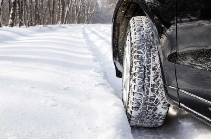 Десетте най-важни правила за шофиране при сняг