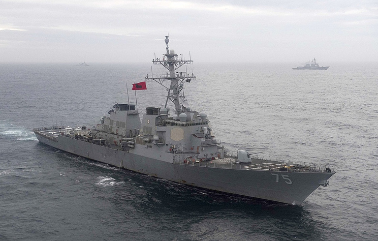 Назрява екшън: US разрушителят "Доналд Кук" навлезе в Черно море, руски стражеви кораб тръгна по петите му