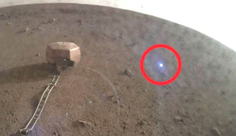 Известен актьор откри нещо много загадъчно на ВИДЕО от повърхността на Марс 