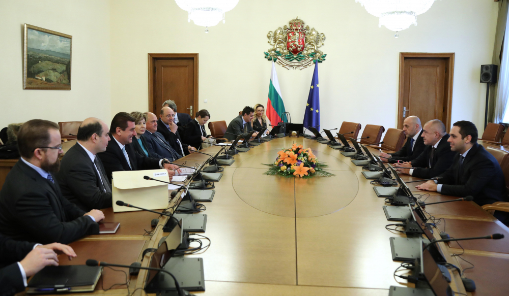 Извънредна среща на Борисов с петролна и газова асоциация в МС (СНИМКИ)