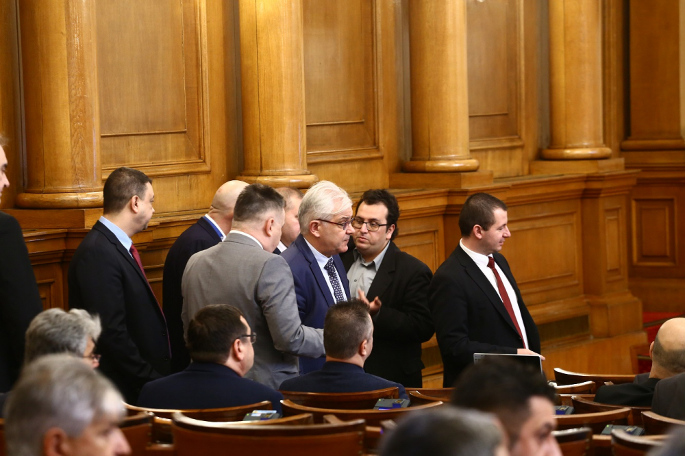 Депутатите приеха промени в Закона за мерките срещу изпирането на пари