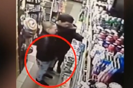 Виждали ли сте тези крадци? Като напаст са, собственик на магазин в София пропищя от набезите им (ВИДЕО/СНИМКА)