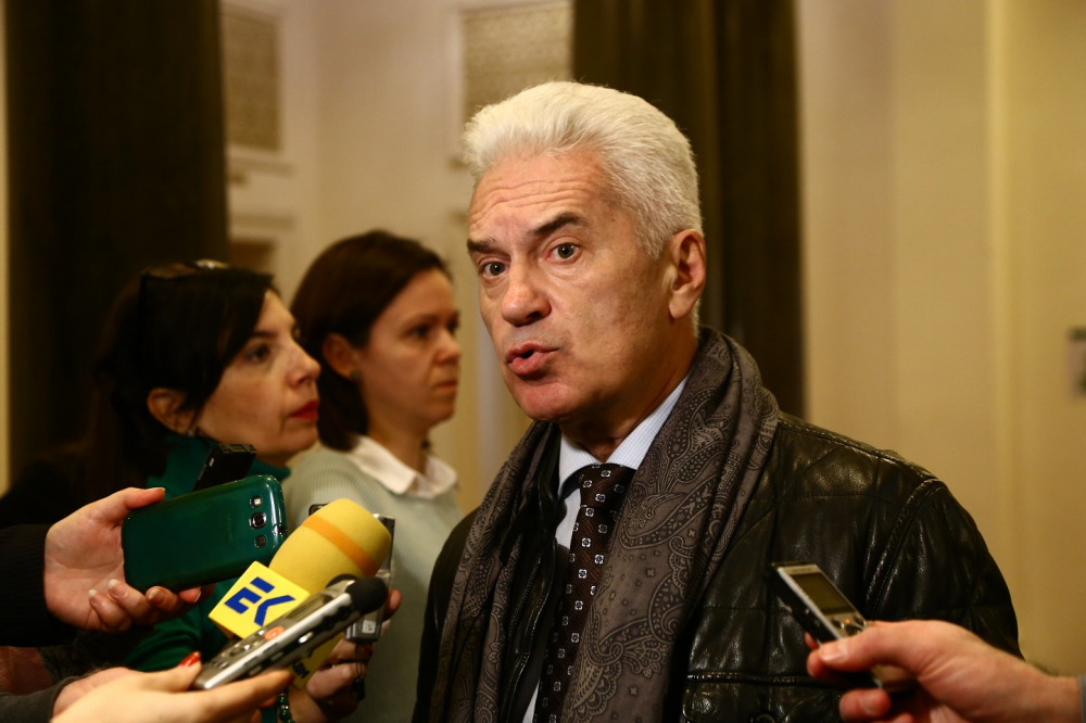 Депутатите да останат без заплати при „неизвинени отсъствия“, предлага Волен Сидеров 
