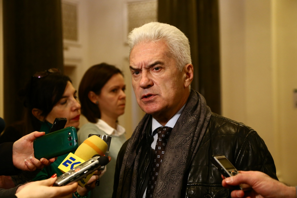 Волен Сидеров: Кръгове, свързани с "Америка за България", стоят зад атаката срещу Цветанов