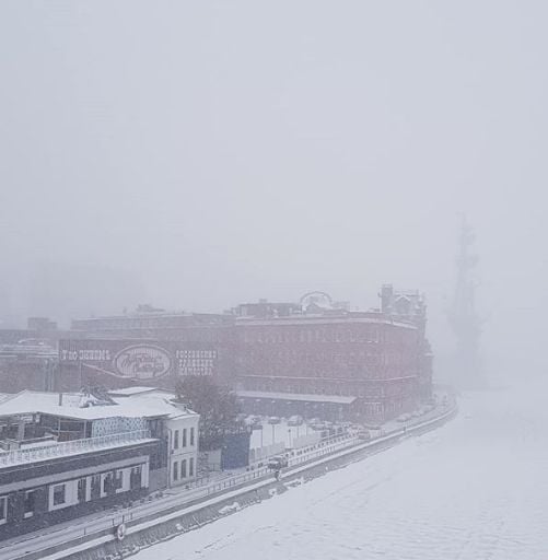 Невиждан снежен апокалипсис в Москва от 70 години! (СНИМКИ/ВИДЕО)