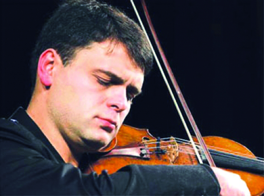 Васко Василев не се разделя с 307-годишна цигулка  