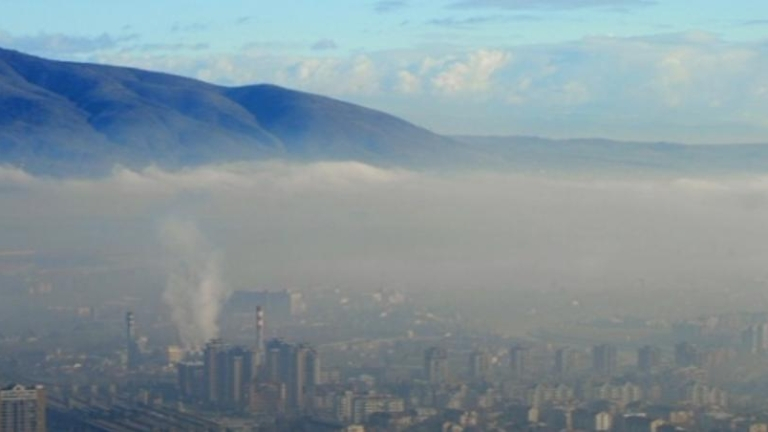 Разкриха ужасяващата истина за това колко хора в България умират от мръсния въздух годишно 