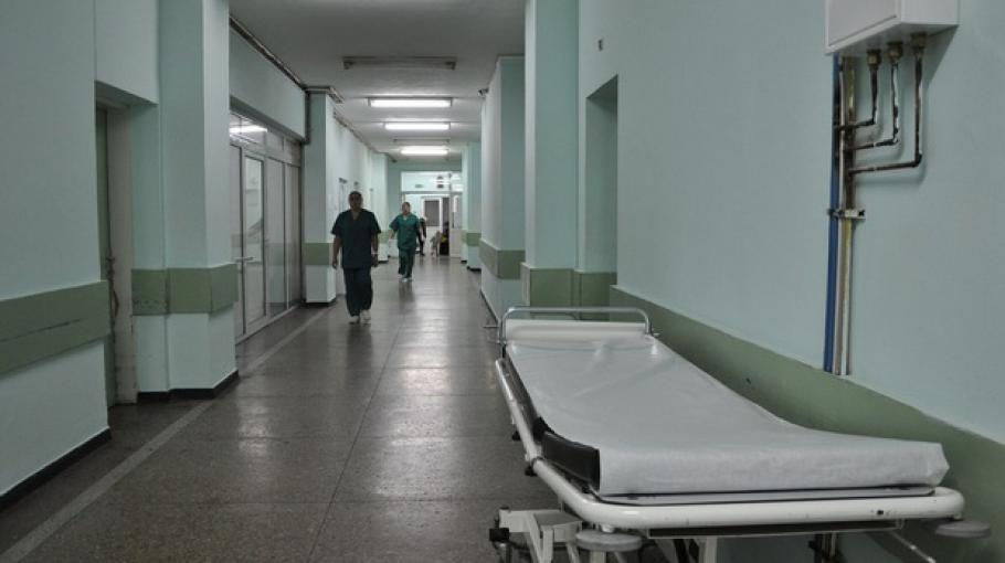 Болниците пред колапс заради грипа, слагат още легла 