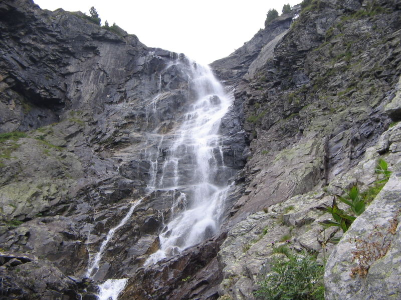 Студ в Рила: Водопадът Скакавица замръзна на 100 процента