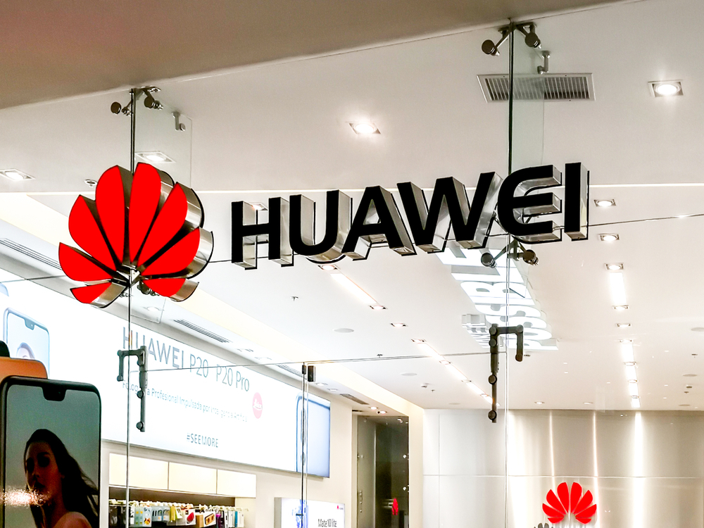 ЕК готви тесла за Huawei за 5G мрежата в Европа