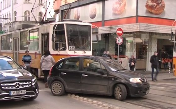 Инцидент с трамвай на пъпа на София 