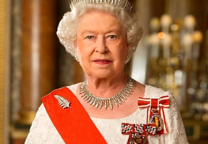 Кралица Елизабет II се готви да хвърли голяма бомба, Великобритания я чака нещо шокиращо! (СНИМКИ)