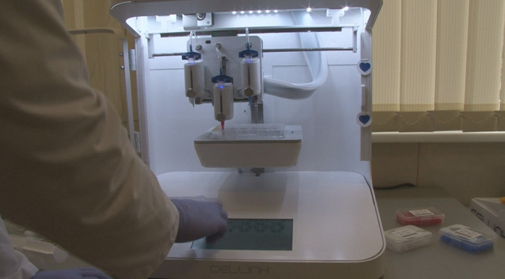 Уникална апаратура в Медицинския университет в Пловдив ще бори рака с дебелото черво