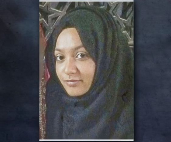 Ученичка джихадистка, сражавала се за „Ислямска държава“, моли да се върне в Лондон, за да роди трето дете 