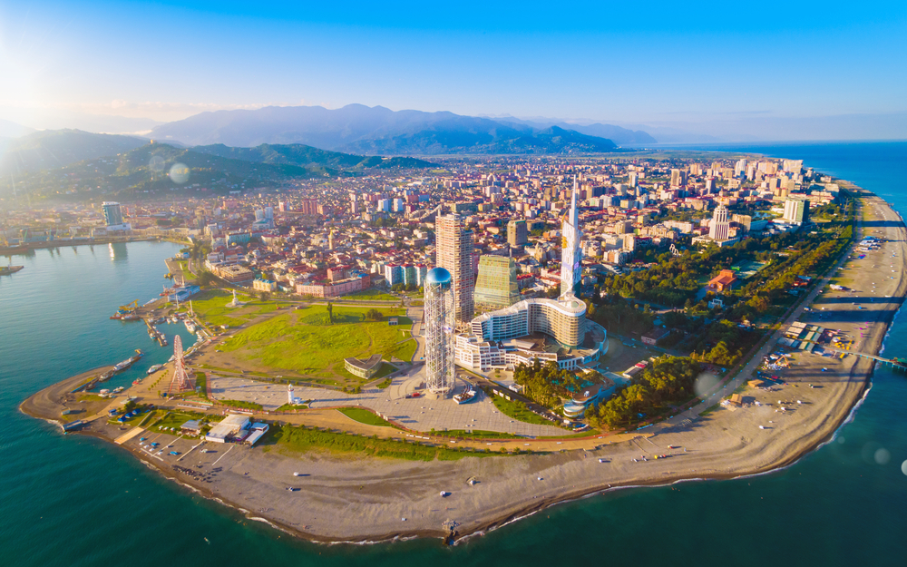Маршрути: Батуми – от стратегическо пристанище до процъфтяващ черноморски курорт