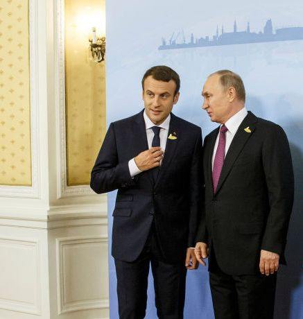 Путин и Макрон са разговаряли по телефона за Сирия и Украйна