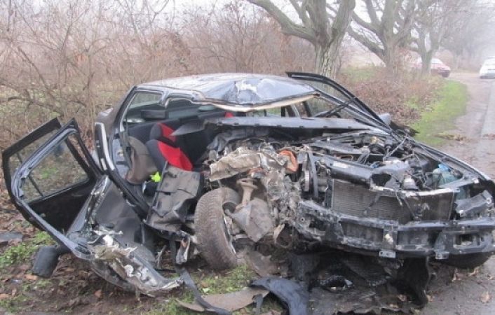 Възрастна врачанка загина при брутална катастрофа край Луковит с 19-годишен шофьор 