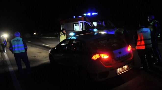 Турски ТИР уби на място мъж край Хасково