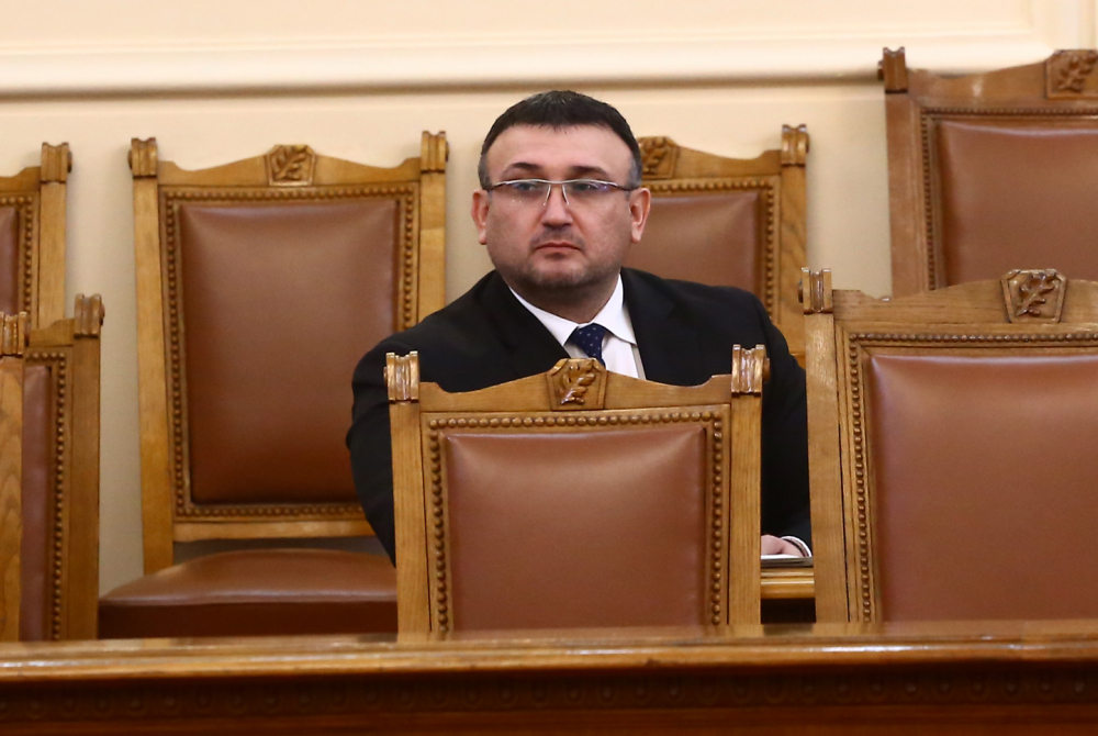 Младен Маринов: Да стимулираме финансово полицаите при разкриваемост на контрабанда със закон