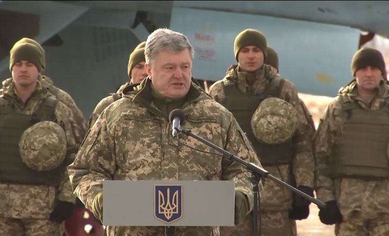 Порошенко: Започва пълномащабна война! Две руски армии и два корпуса удрят Украйна от към... (ВИДЕО)