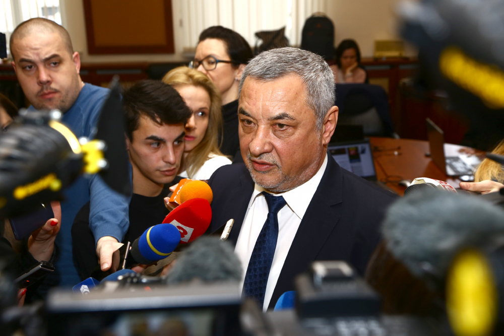 Валери Симеонов: Ще минат евроизборите, ще се зададат местните, трябва ли да не работи парламентът?