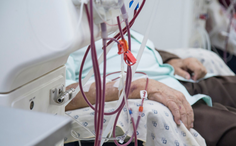 Консултация: Може ли да продължа хемодиализата си в България по Здравна каса?