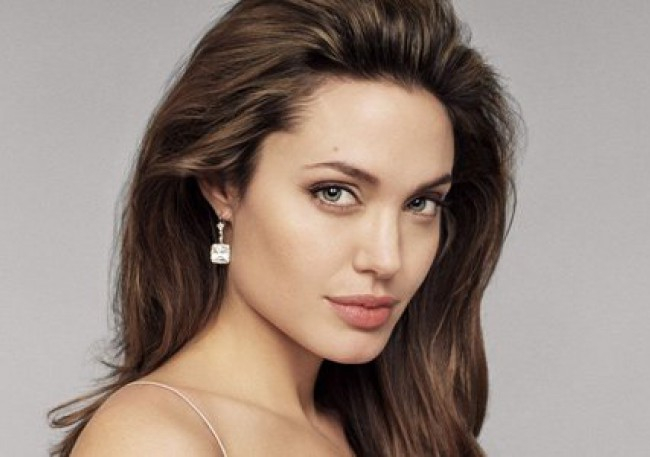 Пловдивски онколози оперираха жена по холивудския модел на Анджелина Джоли