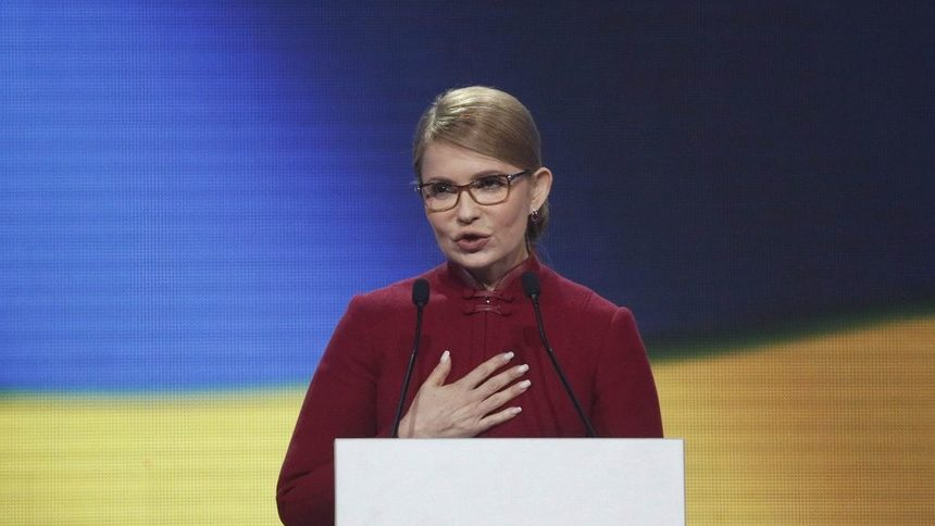 Тимошенко предупреди, че Порошенко готви изборна измама