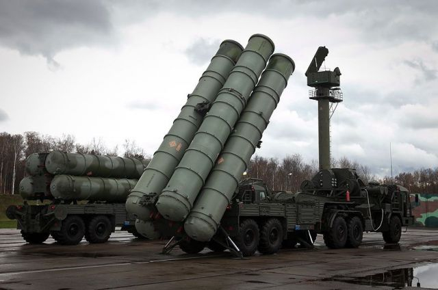 Вашингтон предупреди сериозно Турция за покупката на руски ракети С-400