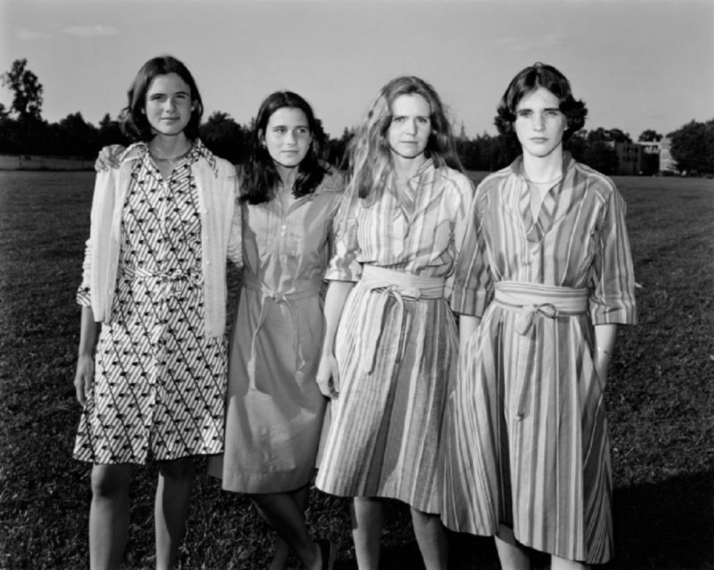Четири сестри се събираха за една и съща СНИМКА в продължение на 40 години! Ето какво се получи 