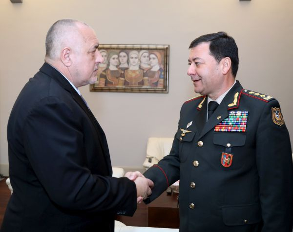 Борисов обсъди задълбочаване на военното сътрудничество с шефа на генщаба на Азербайджан