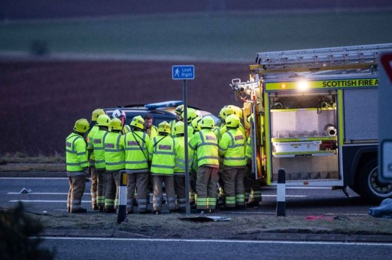Първи страшни СНИМКИ и ВИДЕО от катастрофата с трима загинали и двама оцелели наши гурбетчии в Шотландия