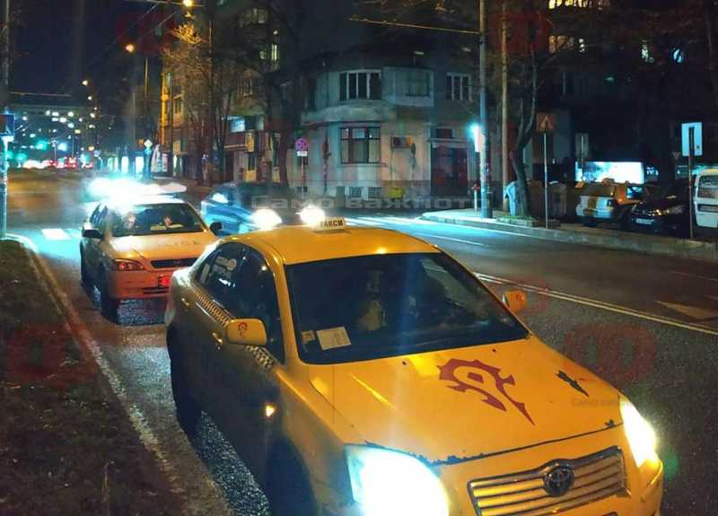 Жестока трагедия в Бургас! Такси прегази пешеходец на метри от полицията