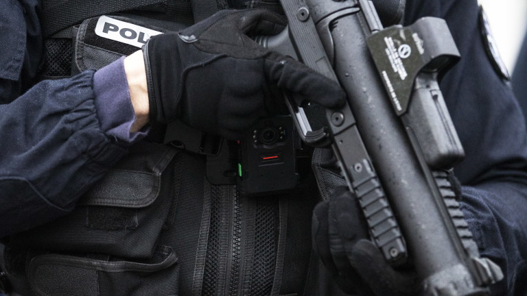 Извънредно от Париж: На "Шанз-Елизе" арестуваха джихадист, готвил атентати във Франция и България