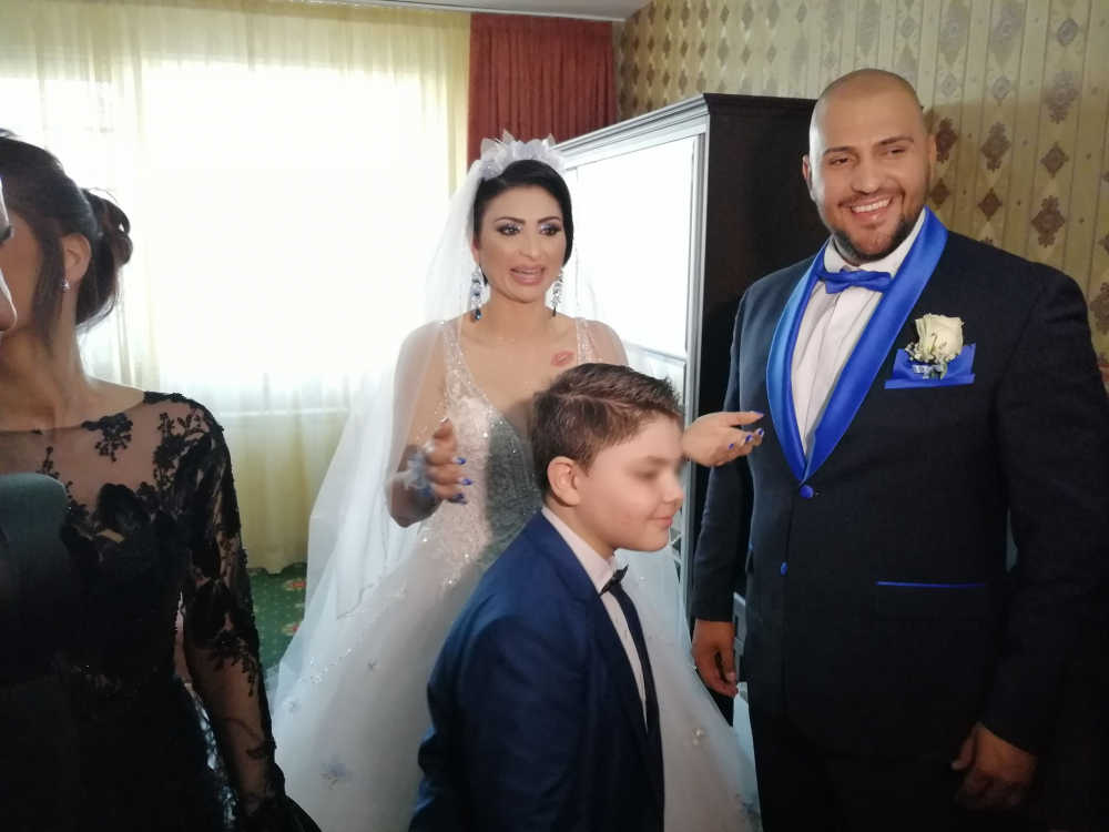 Преслава пусна първи ексклузивни СНИМКИ и ВИДЕО от сватбата на Софи Маринова! 