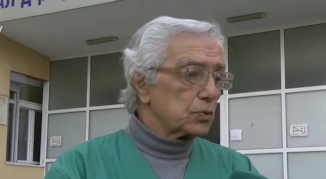 Акушер-гинеколог от Казанлък започна гладна стачка
