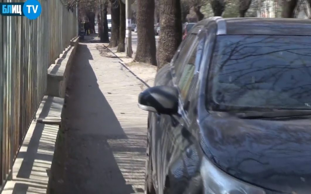 БЛИЦ TV! Този автомобил събра погледите в софийски квартал 