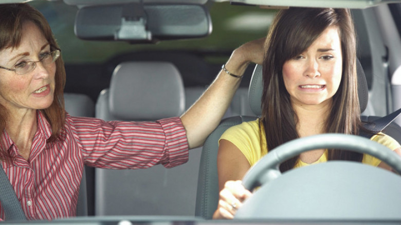 Най-лошите съвети, които опитните шофьори дават на новобранците