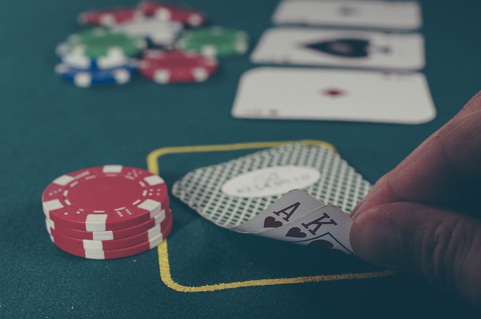 Комисията реши: НАП поема контрола над хазарта