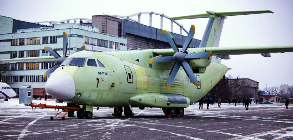 Русия изпита нов модел военно-транспортен самолет Ил-112В
